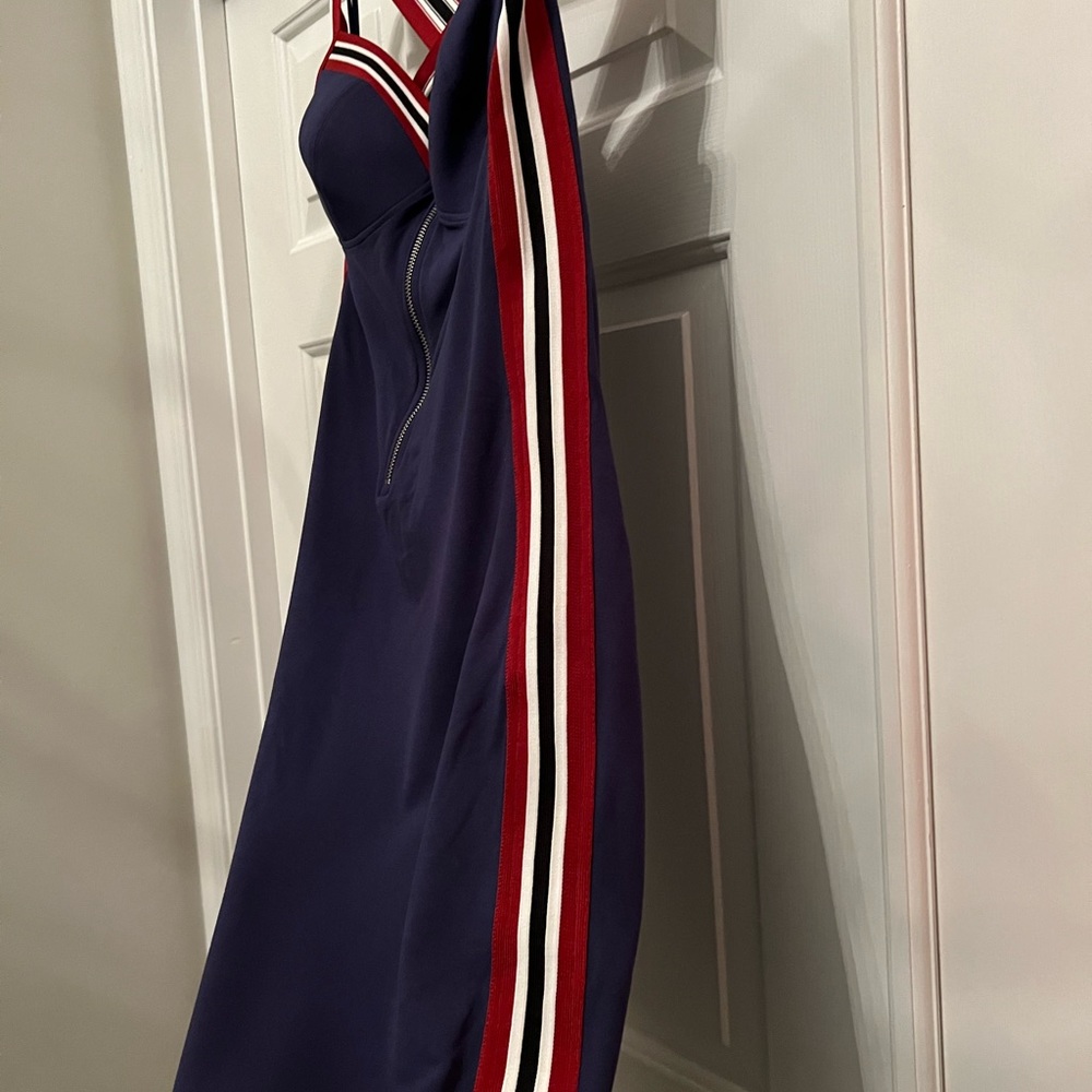 BRAND NEW: LOVE MOSCHINO DRESS size 10 (46) - Picture 4 of 7